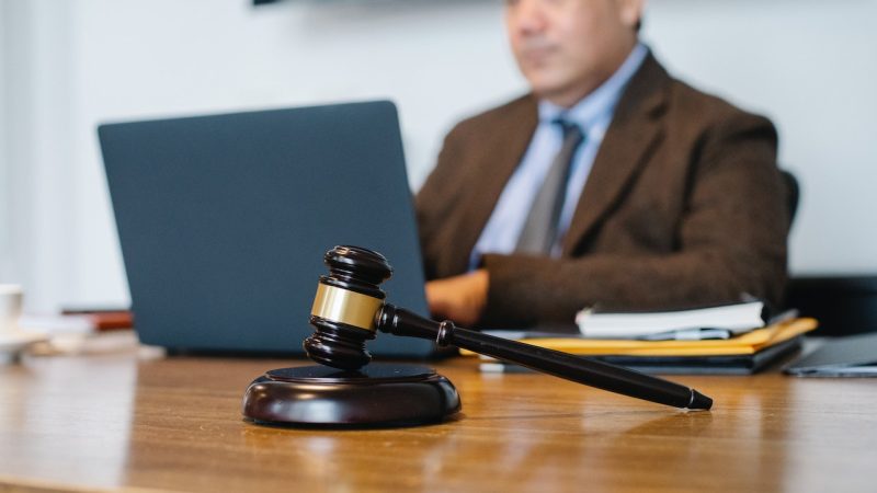 Questões Comuns no Direito Trabalhista: Respostas de um Advogado Especializado