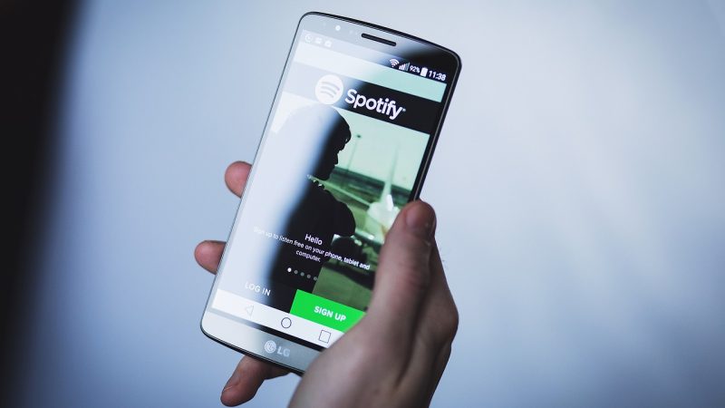 Como baixar músicas no Spotify? Confira 7 passos simples para baixá-las!
