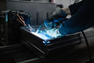 Inovação e Precisão O Papel da Metalurgia na Indústria Moderna